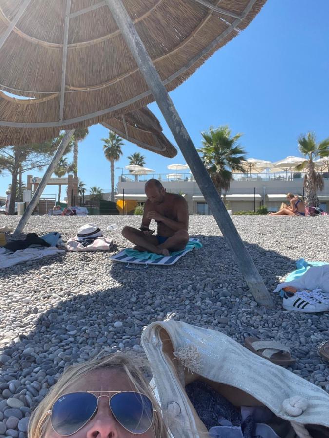 Villeneuve Loubet Plage- Entre Nice Et Cannes ภายนอก รูปภาพ