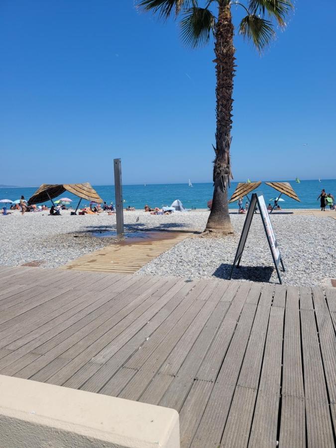 Villeneuve Loubet Plage- Entre Nice Et Cannes ภายนอก รูปภาพ