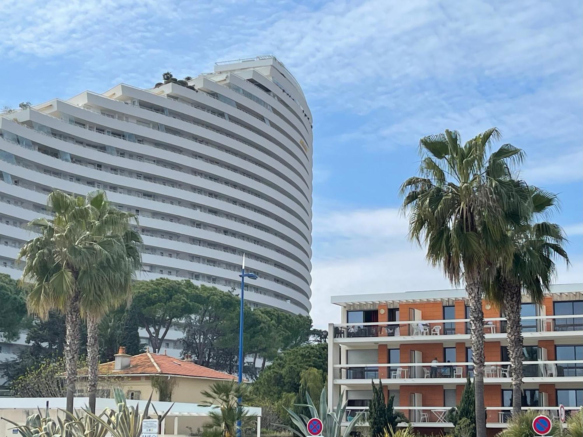 Villeneuve Loubet Plage- Entre Nice Et Cannes ภายนอก รูปภาพ