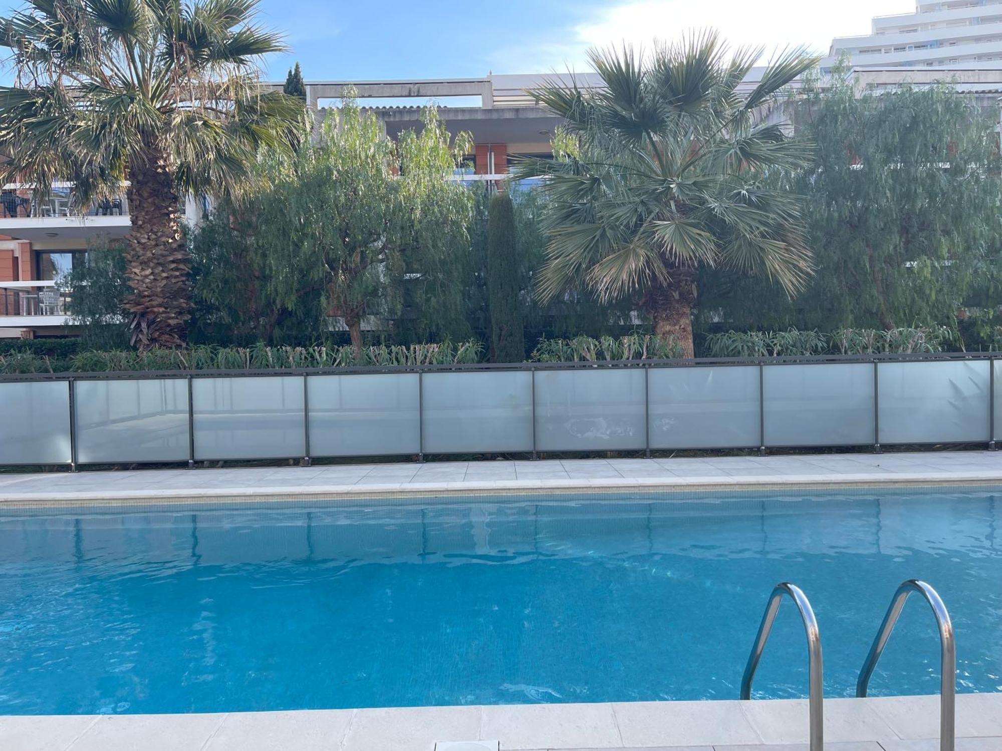 Villeneuve Loubet Plage- Entre Nice Et Cannes ภายนอก รูปภาพ
