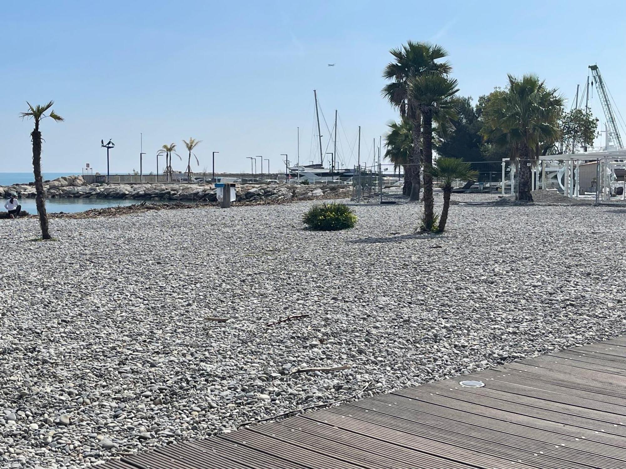 Villeneuve Loubet Plage- Entre Nice Et Cannes ภายนอก รูปภาพ