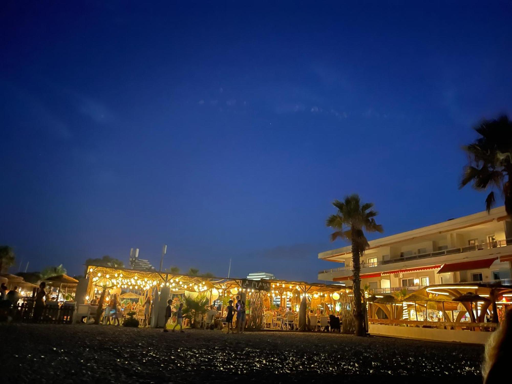 Villeneuve Loubet Plage- Entre Nice Et Cannes ภายนอก รูปภาพ