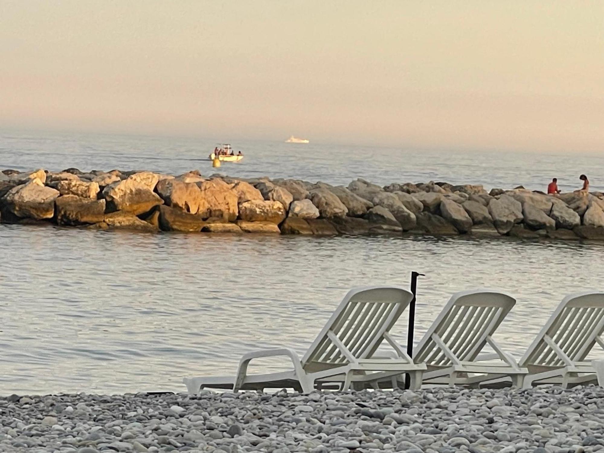 Villeneuve Loubet Plage- Entre Nice Et Cannes ภายนอก รูปภาพ